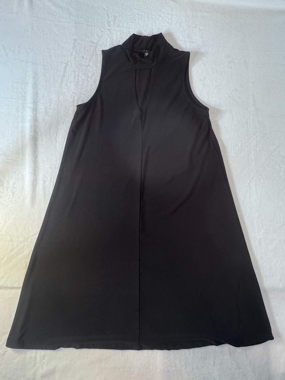 Tiana B Black Sleeveless Mock Neck Swing Dress Size 6 - Picture 3 of 11